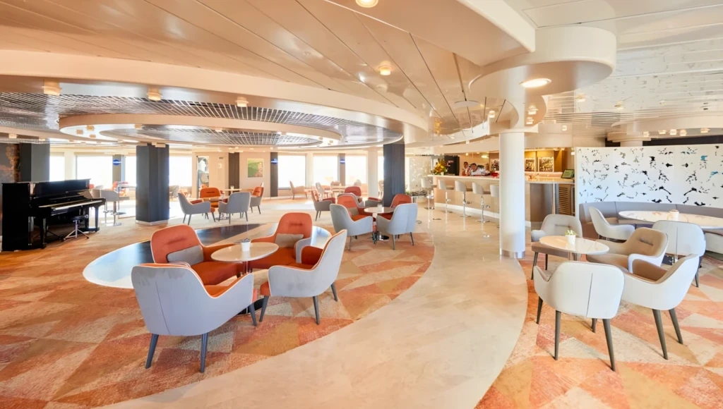 Symphonie des glaces : expédition polaire au cœur de la nature groenlandaise entre glaciers, fjords et villages inuit