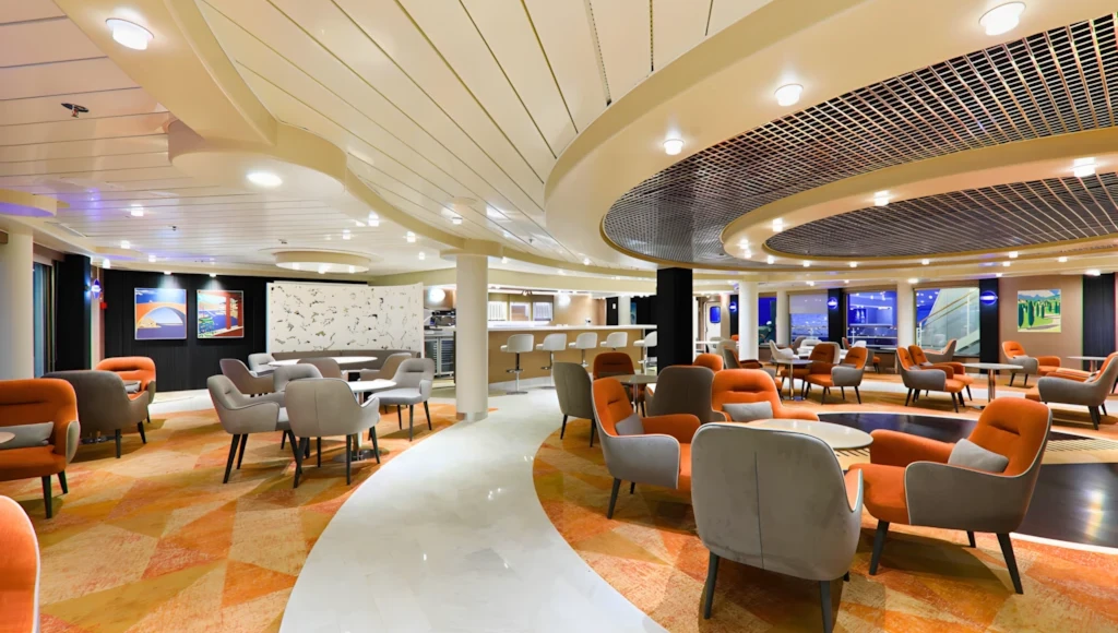 Symphonie des glaces : expédition polaire au cœur de la nature groenlandaise entre glaciers, fjords et villages inuit