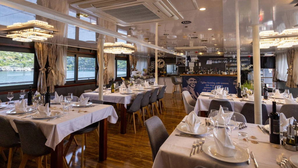 Exklusive 8-tägige Kreuzfahrt zwischen Split und Dubrovnik: Nationalparks, Austern aus Ston und Sonnenuntergang auf Hvar