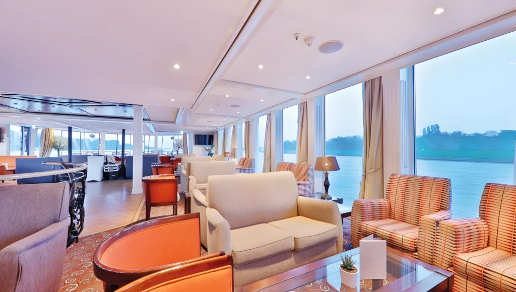 Odyssée danubienne de 8 jours : entre grande histoire, art local et villages de charme