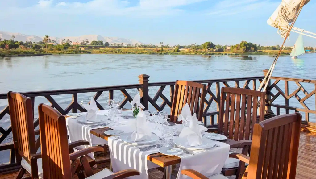 Le Nil impérial : croisière de 6 jours sur le fleuve sacré de Louxor à Assouan, à la découverte des merveilles de l'Egypte antique