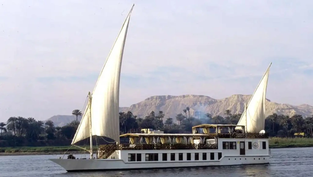 Le Nil impérial : croisière de 6 jours sur le fleuve sacré de Louxor à Assouan, à la découverte des merveilles de l'Egypte antique