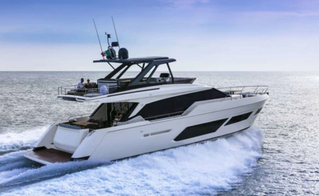 Ferretti 720