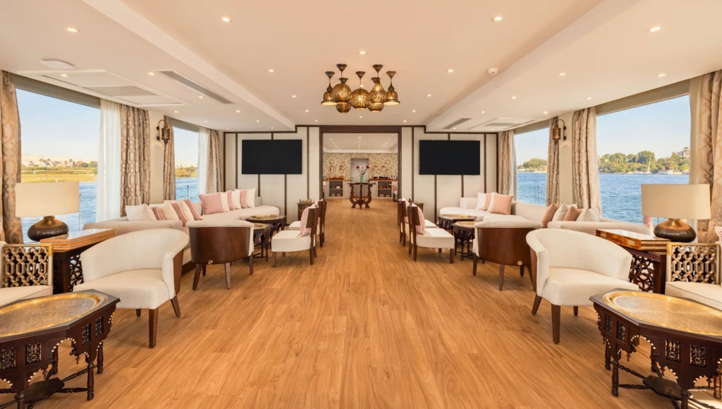 Rivages sacrés du Nil : croisière raffinée de 5 jours en dahabieh au cœur des trésors pharaoniques, de Louxor à Assouan