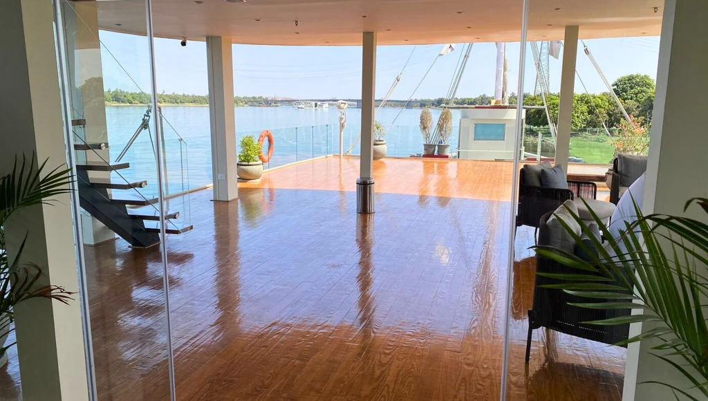 Rivages sacrés du Nil : croisière raffinée de 5 jours en dahabieh au cœur des trésors pharaoniques, de Louxor à Assouan