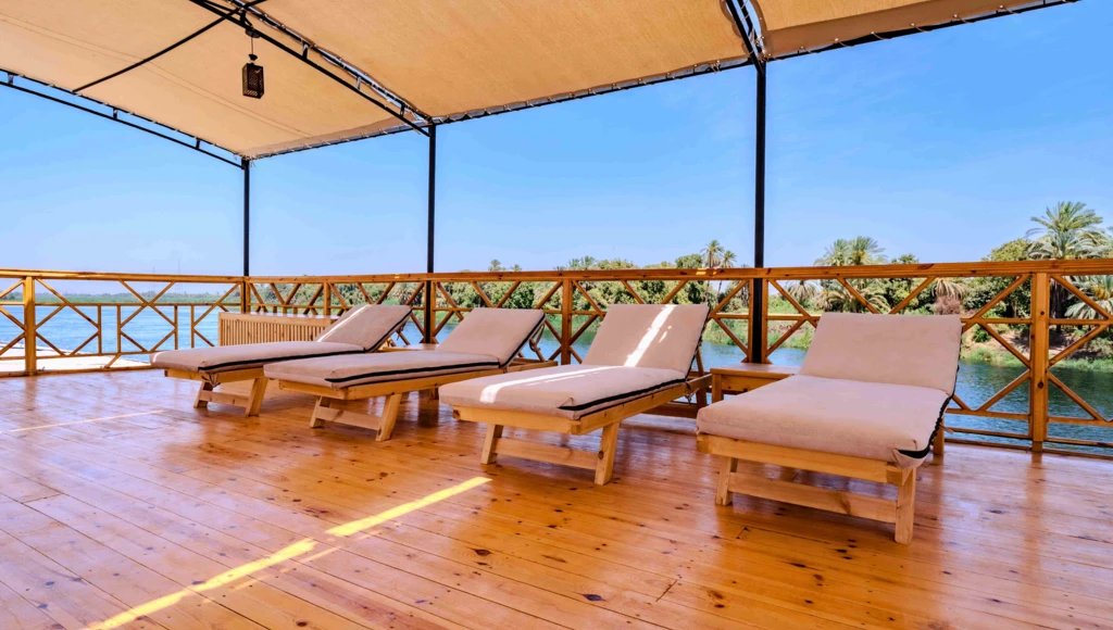 Splendours of the Nile: 8 days sailing through ancient Egypt, between the temples of Luxor and the ruins of Aswan