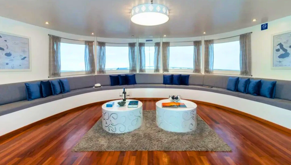 Exclusive trip to Quito and the Galápagos: a 13-day expedition featuring lunar landscapes, iconic wildlife, and wild islands