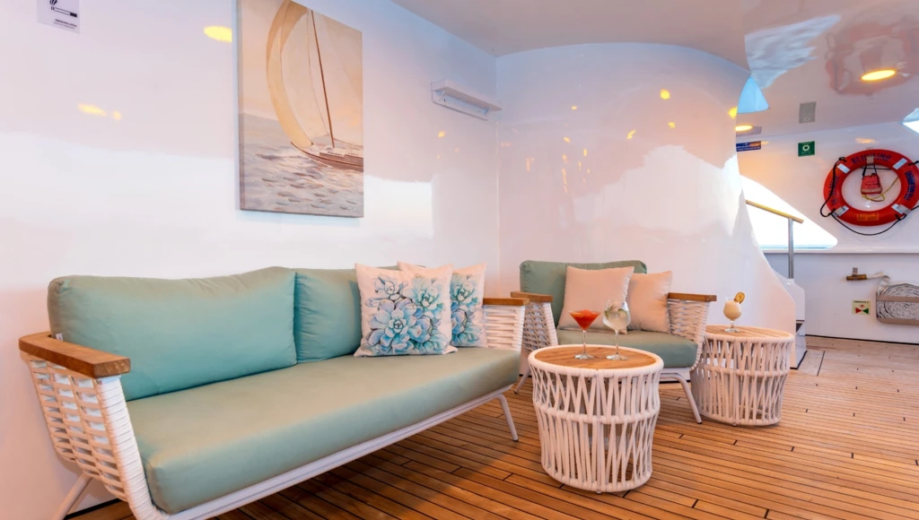 Spedizione di 8 giorni alle Galápagos, da Isabela a Española: tra snorkeling, escursioni e alla scoperta di una fauna unica al mondo