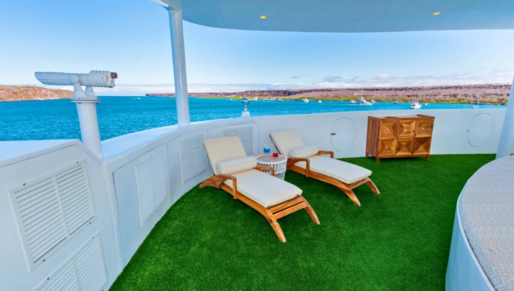 Spedizione di 8 giorni alle Galápagos, da Isabela a Española: tra snorkeling, escursioni e alla scoperta di una fauna unica al mondo