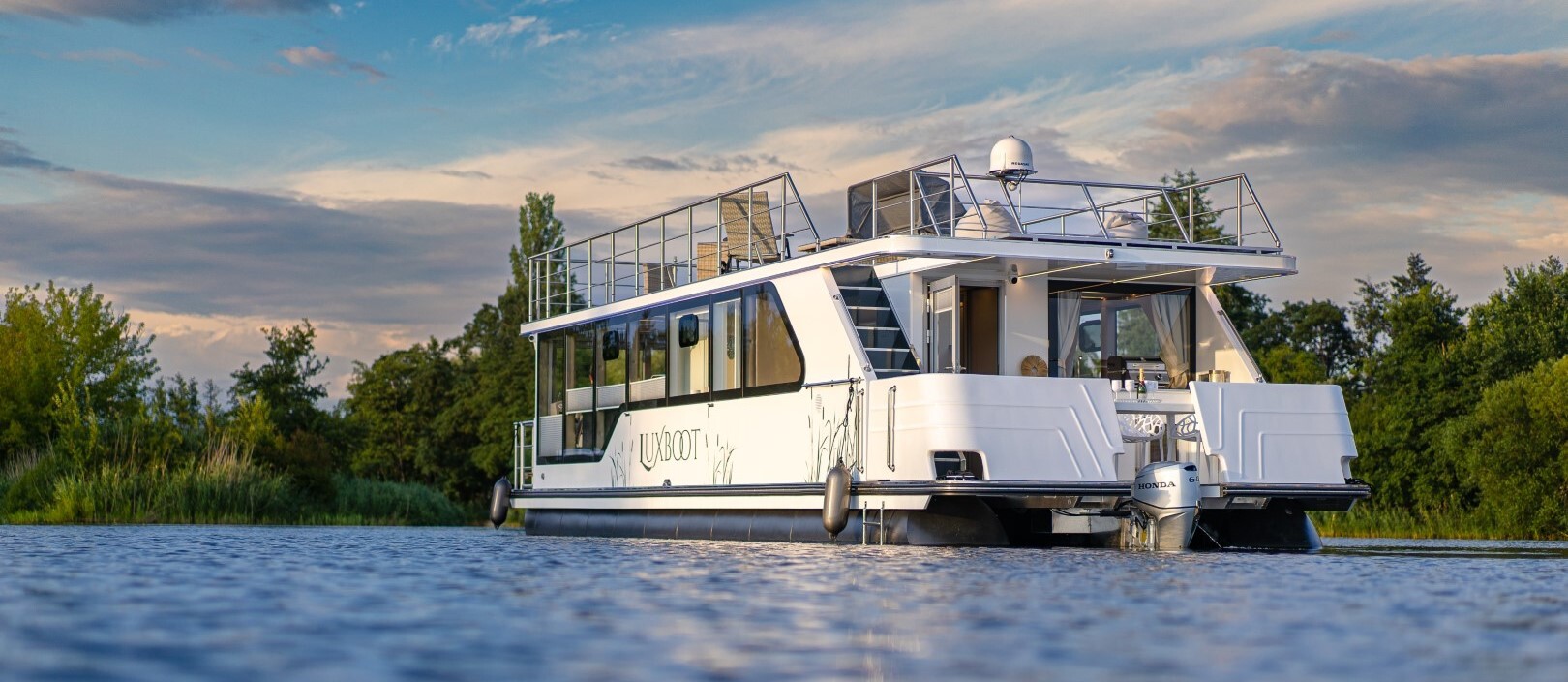 Schwimmendes Hausboot