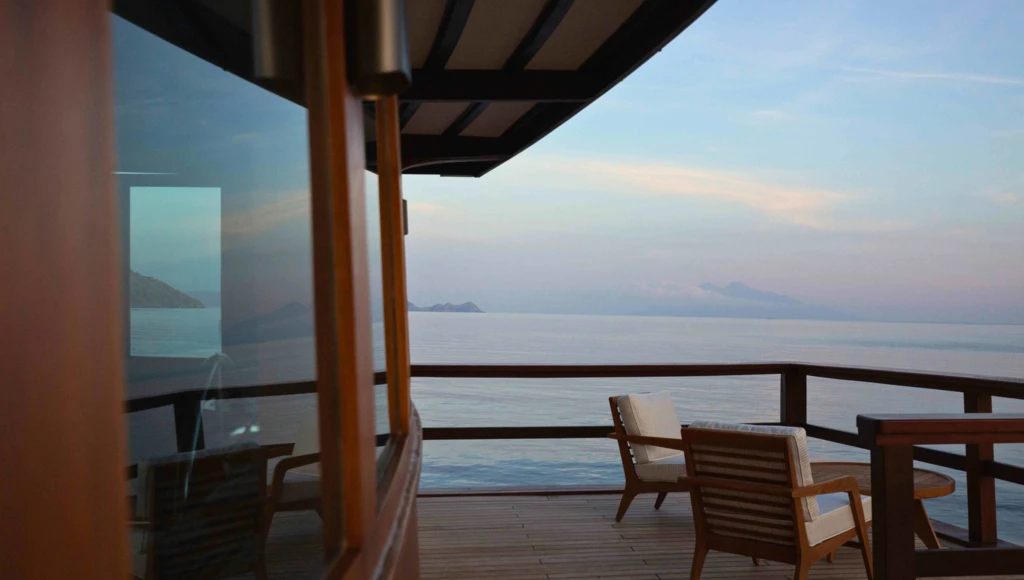 5 days of adventure and serenity in the Flores Sea, from Kelor to Sebayur, between wild islands and turquoise lagoons