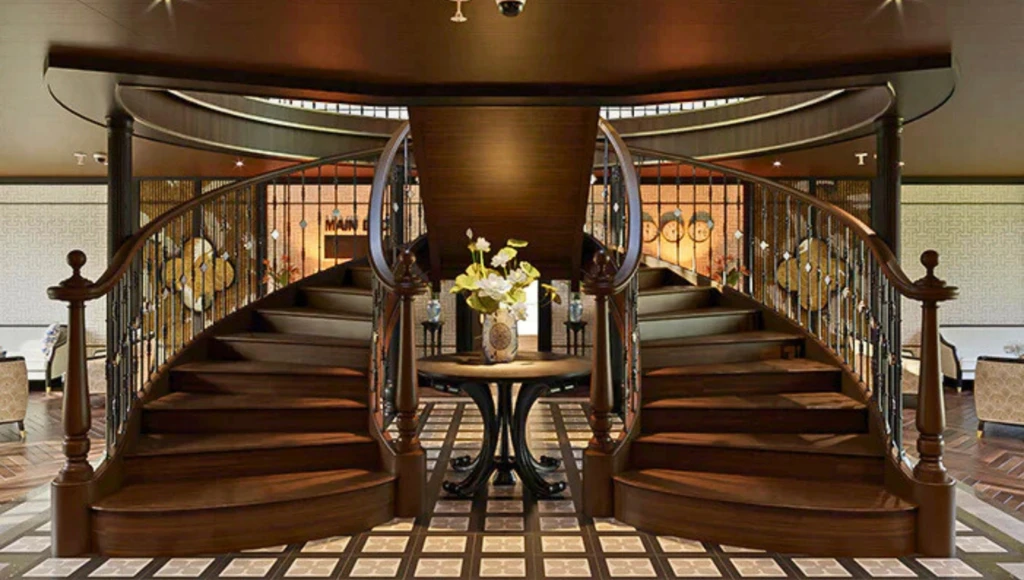 Entre Mékong sacré, baie d'Ha Long et temples d'Angkor : un voyage immersif de 18 jours au cœur des traditions et du patrimoine d'Asie du Sud-Est