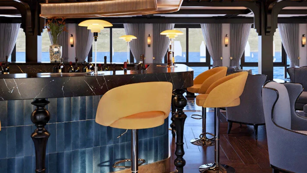 Entre Mékong sacré, baie d'Ha Long et temples d'Angkor : un voyage immersif de 18 jours au cœur des traditions et du patrimoine d'Asie du Sud-Est