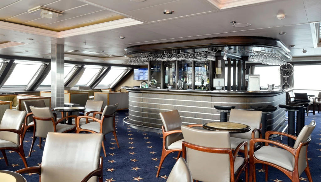 Patagonian journey from Ushuaia to Punta Arenas: 5 days of discovery through the fjords and glaciers of Patagonia, from the Beagle Channel to the Strait of Magellan