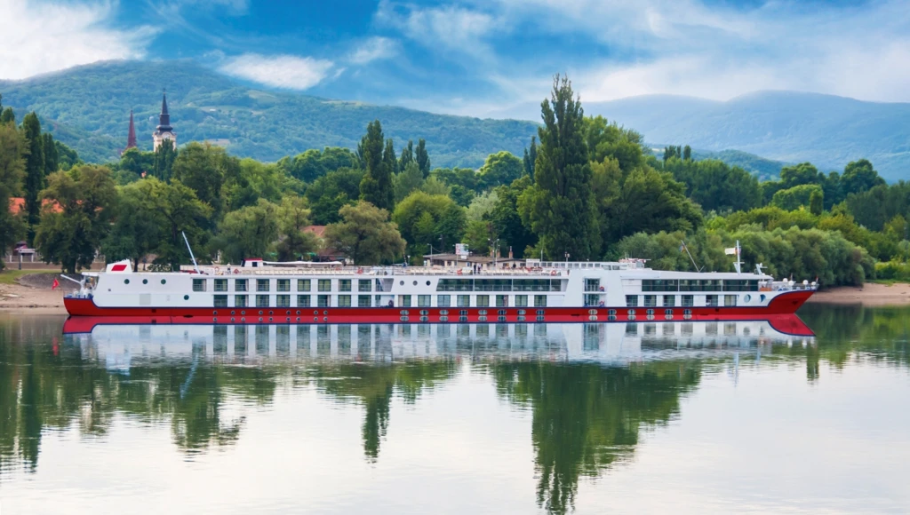 Lo mejor del Danubio en 4 días: Wachau, Viena y Budapest a bordo de un moderno barco con spa.