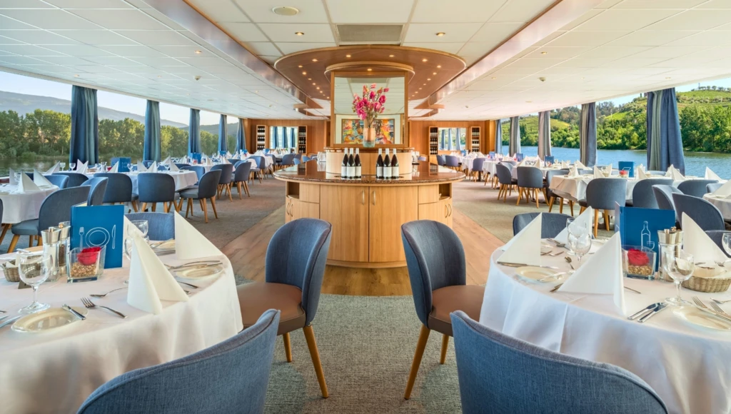 I Paesi Bassi in 6 giorni con partenza da Colonia: tulipani di Keukenhof, mulini dell'Olanda Settentrionale e architettura di Rotterdam