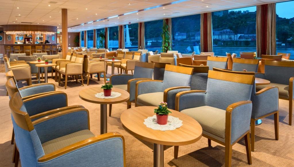 I Paesi Bassi in 6 giorni con partenza da Colonia: tulipani di Keukenhof, mulini dell'Olanda Settentrionale e architettura di Rotterdam