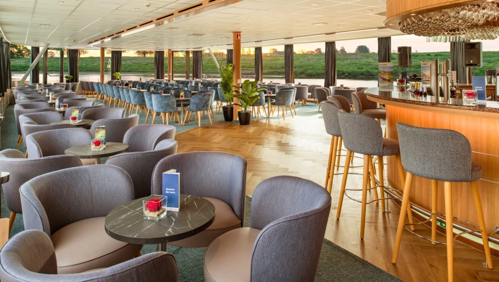 I Paesi Bassi in 6 giorni con partenza da Colonia: tulipani di Keukenhof, mulini dell'Olanda Settentrionale e architettura di Rotterdam