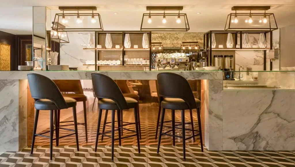 Croisière de luxe de 5 jours entre Budapest et Vienne sur le Danube majestueux : paysages, palais et gastronomie