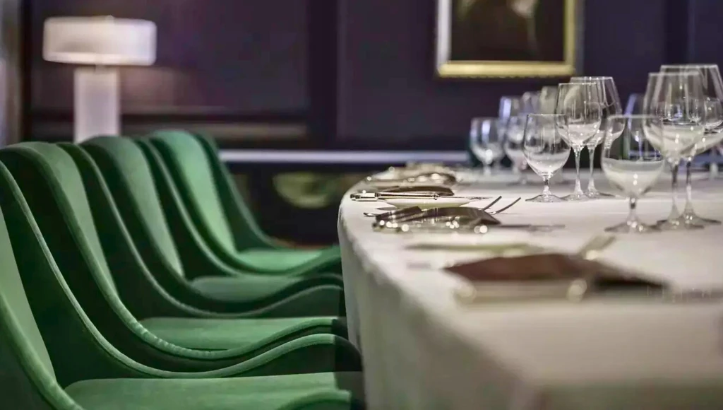 Croisière de luxe de 5 jours entre Budapest et Vienne sur le Danube majestueux : paysages, palais et gastronomie