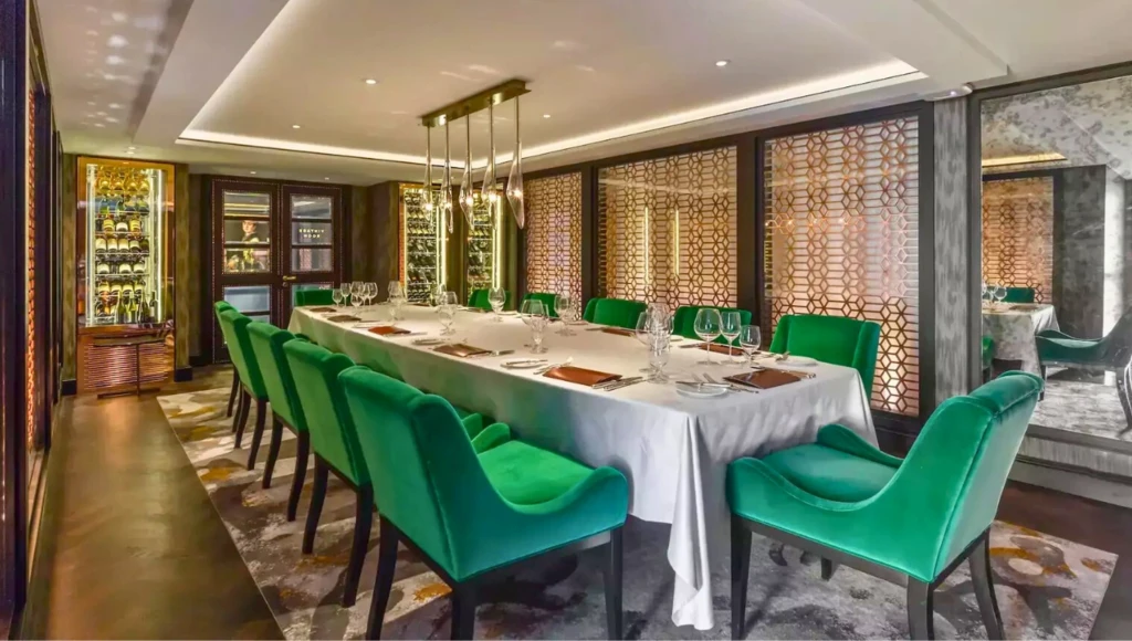 Croisière de luxe de 5 jours entre Budapest et Vienne sur le Danube majestueux : paysages, palais et gastronomie