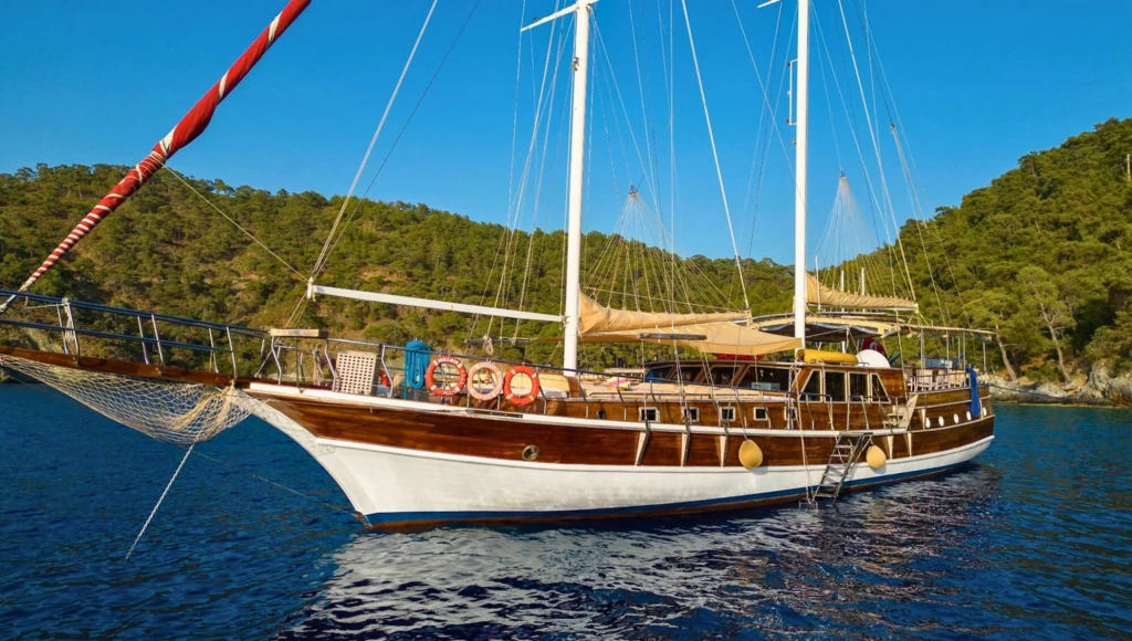 Schooner getaway on the Lycian coast: 4 days from Fethiye to Marmaris through the bays of Göcek and Dalyan