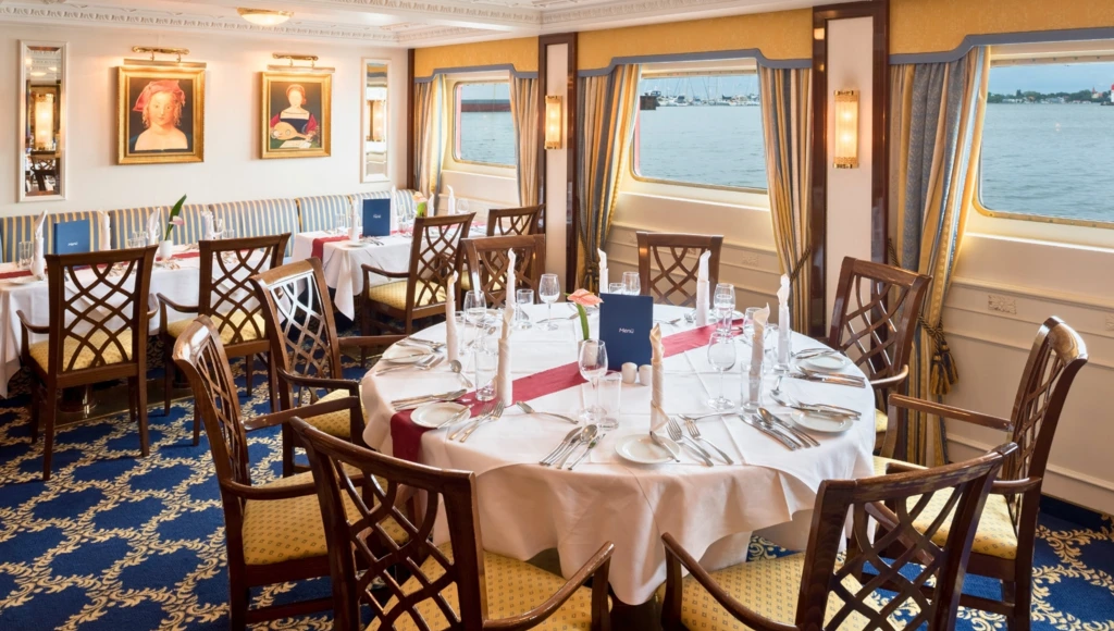 8-day Baltic adventure: from the tranquil banks of the Havel and Oder rivers to the islands and Hanseatic cities