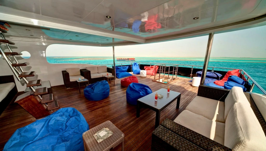 Plongées exceptionnelles sur les côtes du Sinaï et au cœur de la mer Rouge lors d'une croisière de 8 jours