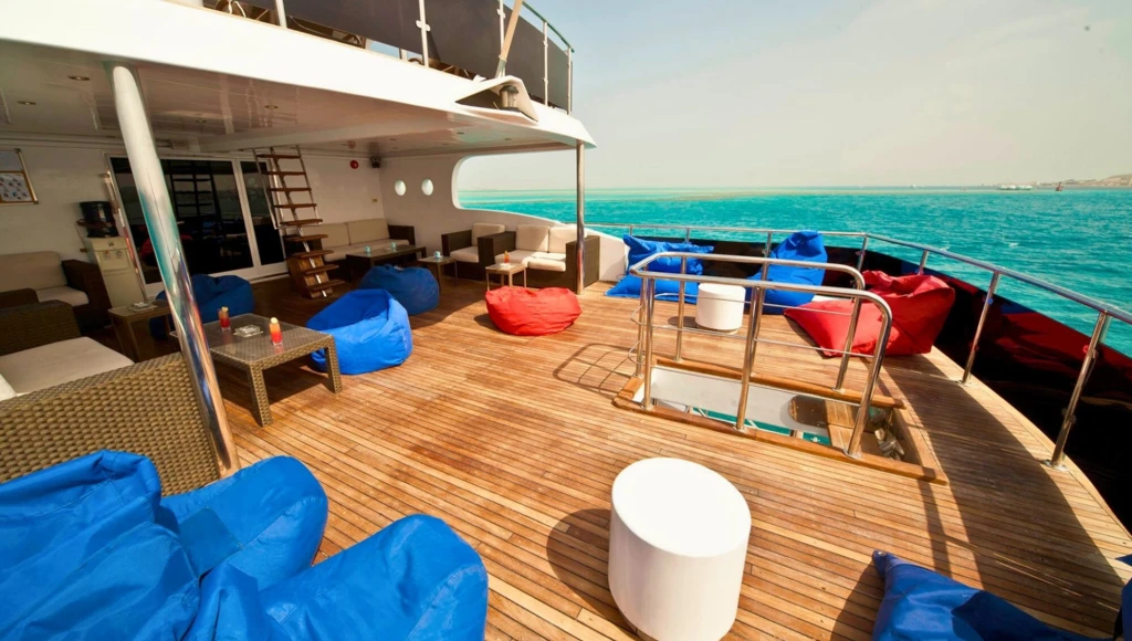 Plongées exceptionnelles sur les côtes du Sinaï et au cœur de la mer Rouge lors d'une croisière de 8 jours