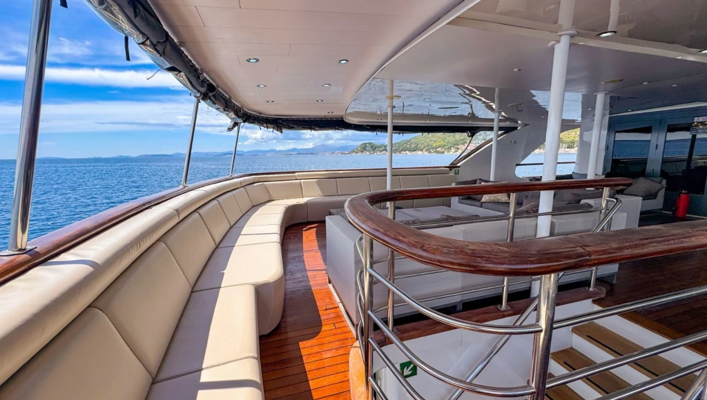 Exklusive 8-tägige Kreuzfahrt zwischen Split und Dubrovnik: Nationalparks, Austern aus Ston und Sonnenuntergang auf Hvar