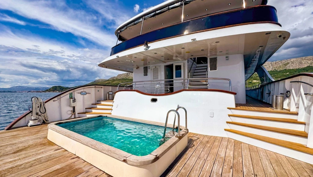 Exklusive 8-tägige Kreuzfahrt zwischen Split und Dubrovnik: Nationalparks, Austern aus Ston und Sonnenuntergang auf Hvar