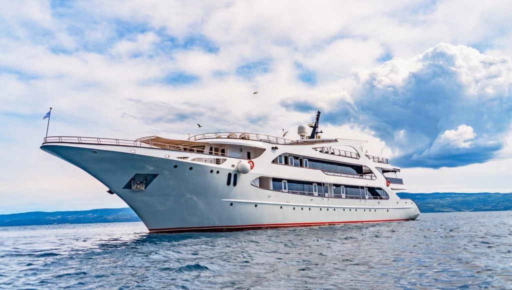 Exklusive 8-tägige Kreuzfahrt zwischen Split und Dubrovnik: Nationalparks, Austern aus Ston und Sonnenuntergang auf Hvar