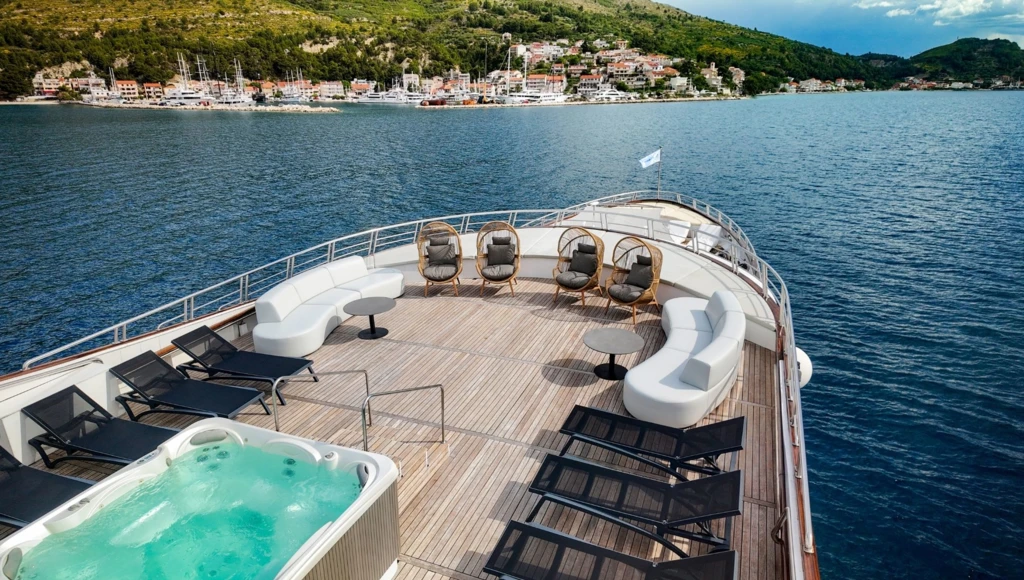 Exklusive 8-tägige Kreuzfahrt zwischen Split und Dubrovnik: Nationalparks, Austern aus Ston und Sonnenuntergang auf Hvar