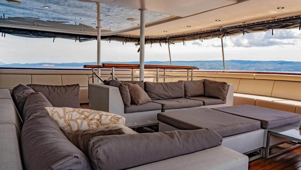 Exklusive 8-tägige Kreuzfahrt zwischen Split und Dubrovnik: Nationalparks, Austern aus Ston und Sonnenuntergang auf Hvar