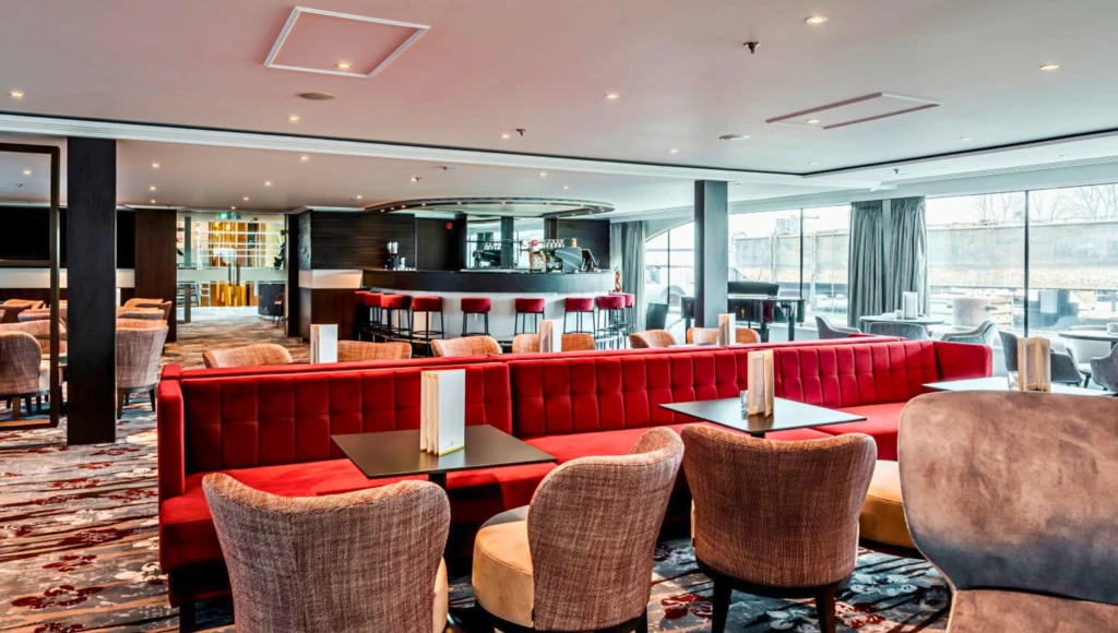 Authentic Netherlands: 6 days of canals, windmills, and picturesque landscapes