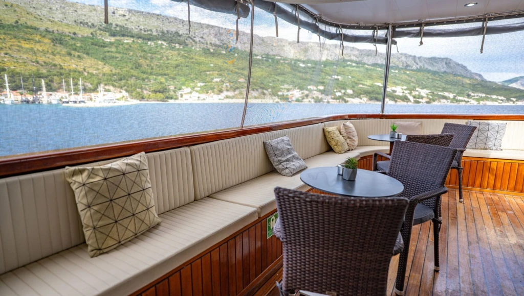 Fuga adriatica: 8 giorni lungo la costa, da Trogir a Dubrovnik, tra meraviglie naturali e patrimoni culturali