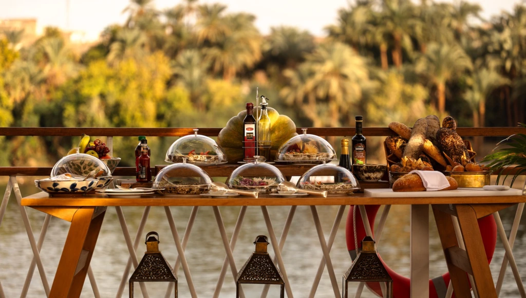 Odyssée sur le Nil : 6 jours à bord d’une dahabieh exceptionnelle, entre mythes et beautés éternelles