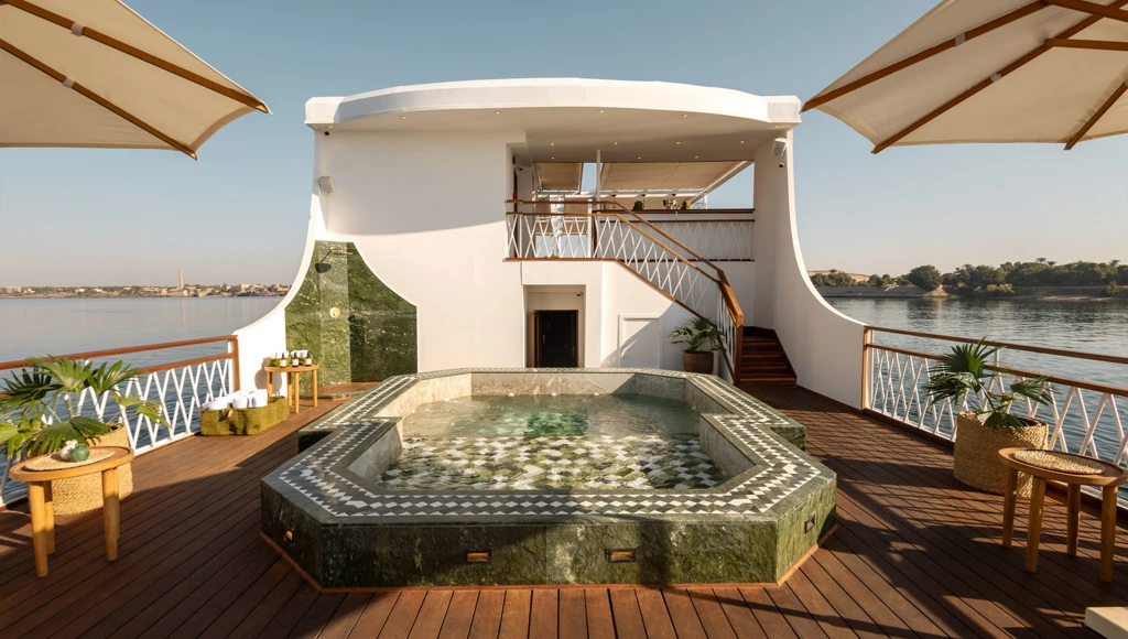 Odyssée sur le Nil : 6 jours à bord d’une dahabieh exceptionnelle, entre mythes et beautés éternelles