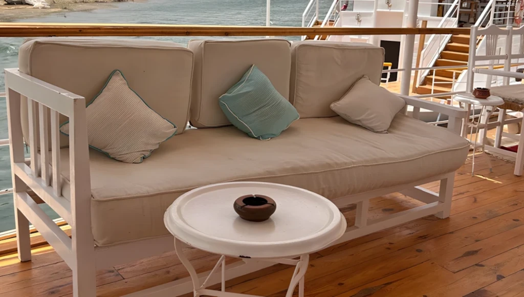 Croisière sur le lac Nasser : 4 jours entre temples mythiques et immensités désertiques