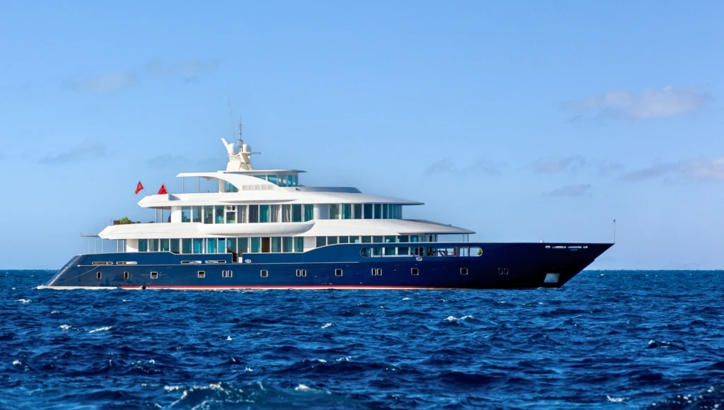 Diving in the heart of the Maldives: 8 days among paradise atolls, manta rays, whale sharks, and marine treasures