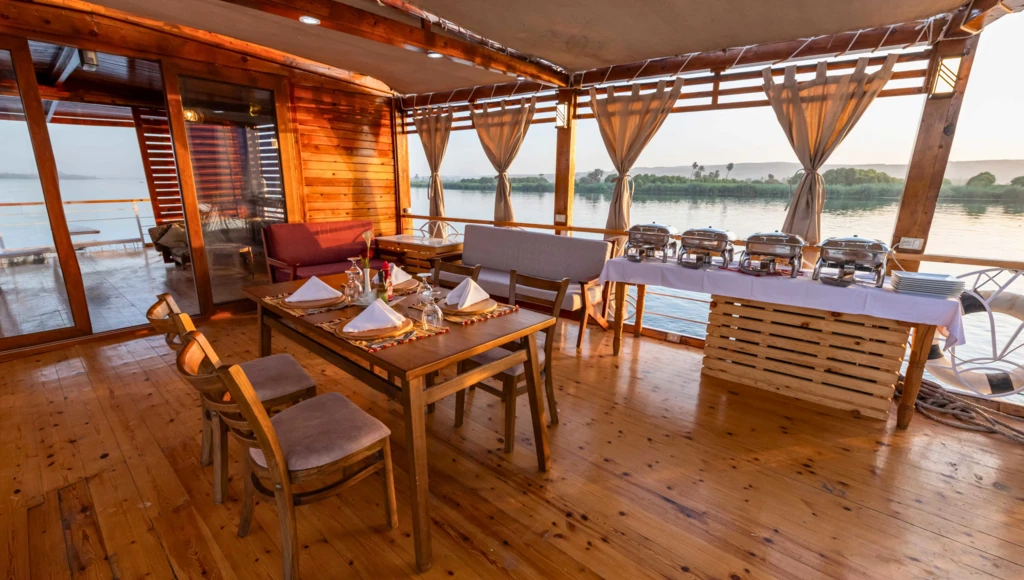 Le Nil authentique à bord d'un sandal : croisière intimiste de 5 jours au cœur de la Haute-Égypte, d’Esna à Assouan