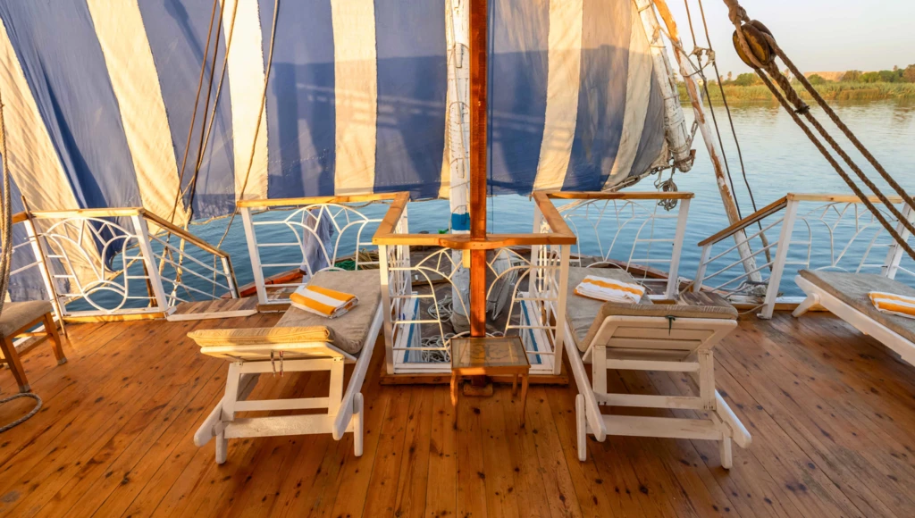 Le Nil authentique à bord d'un sandal : croisière intimiste de 5 jours au cœur de la Haute-Égypte, d’Esna à Assouan