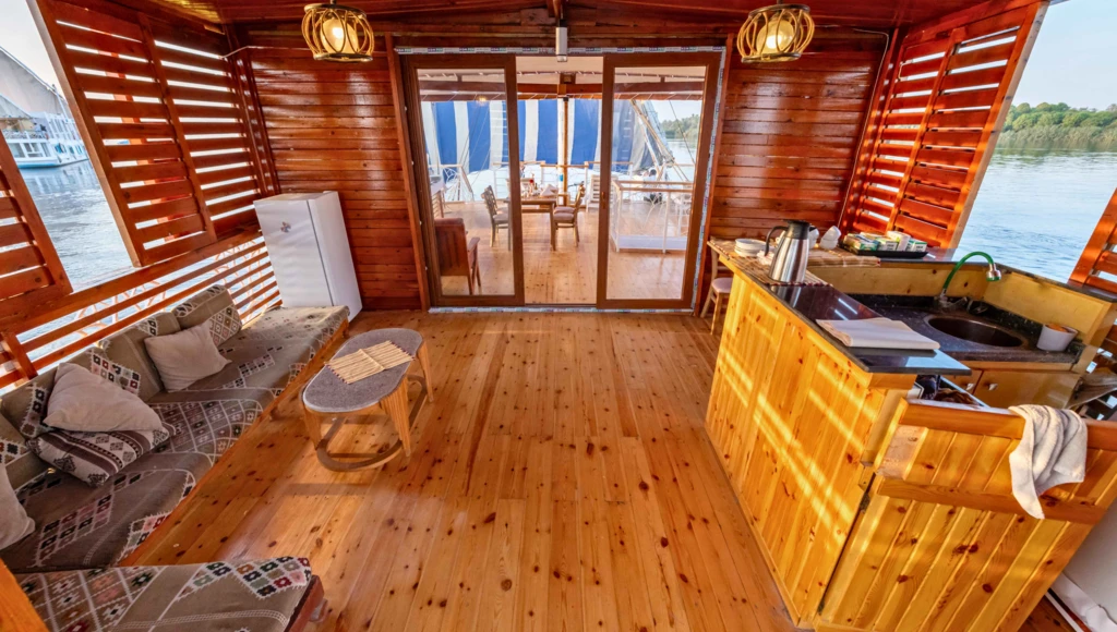 Le Nil authentique à bord d'un sandal : croisière intimiste de 5 jours au cœur de la Haute-Égypte, d’Esna à Assouan