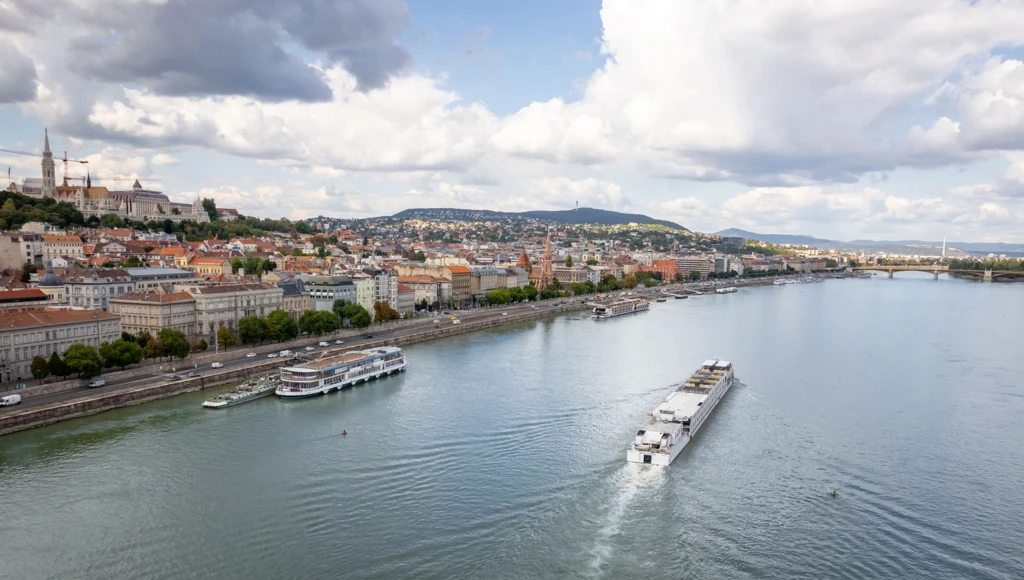 De Belgrado a Viena en 6 días: crucero por el majestuoso Danubio entre historia y paisajes de gran belleza