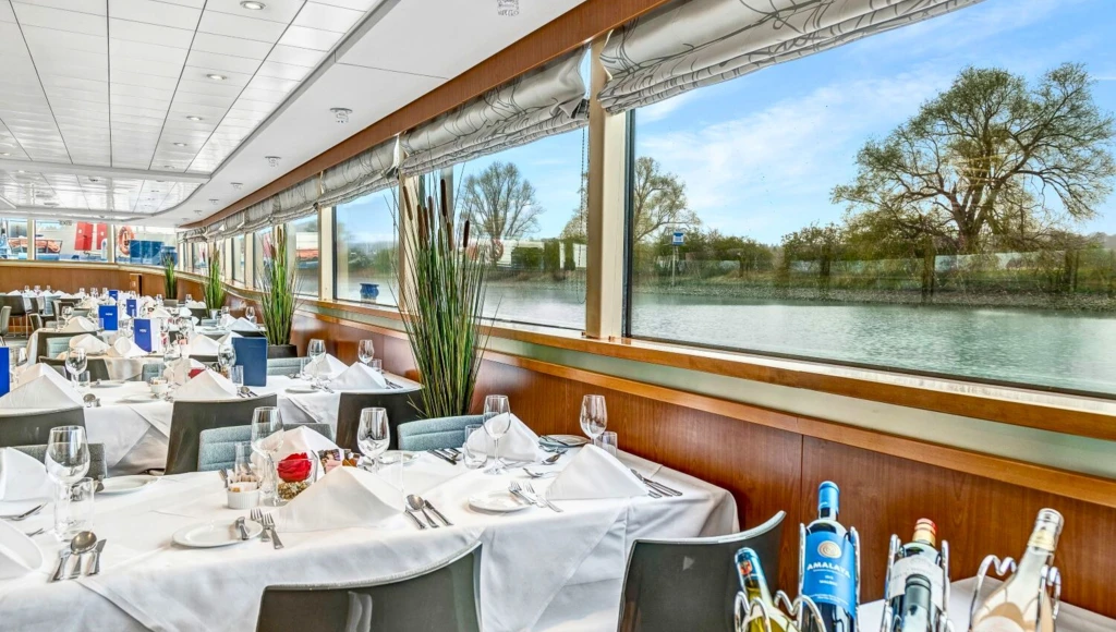 Magie de Noël en croisière : ambiance festive et immersion authentique entre Vienne, Budapest et Bratislava