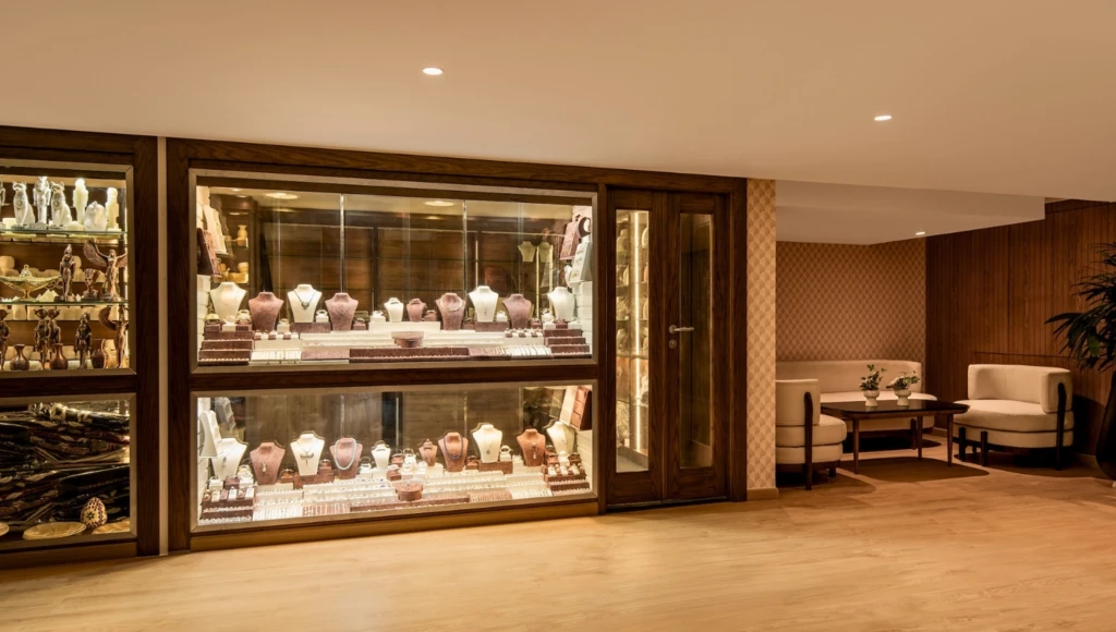 Un crucero idílico por las aguas sagradas del Nilo a bordo de un majestuoso Dahabieh: unas vacaciones auténticas con un servicio de alta gama