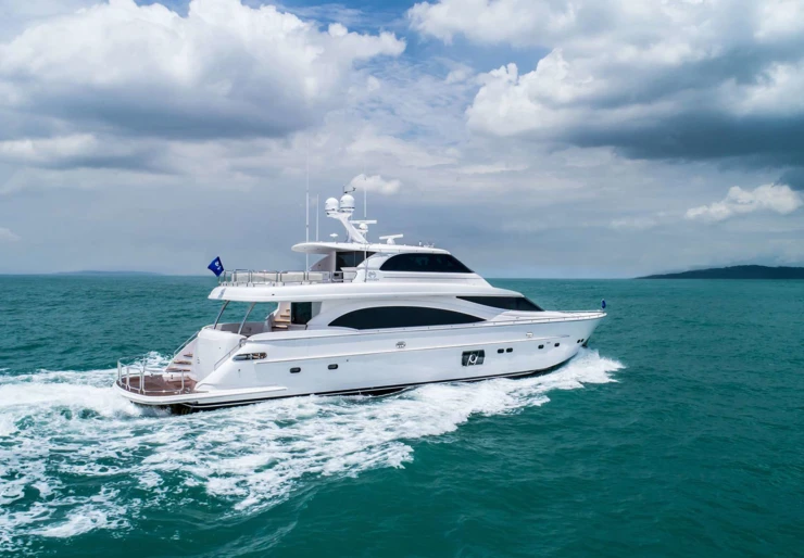 Horizon E88 Bahamas | NAYA MARYN