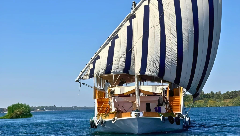 Der Nil einmal anders: Eine Reise auf einer privat gemieteten Dahabieh von Luxor nach Assuan, vorbei an pharaonischen Heiligtümern, königlichen Nekropolen und nubischen Dörfern