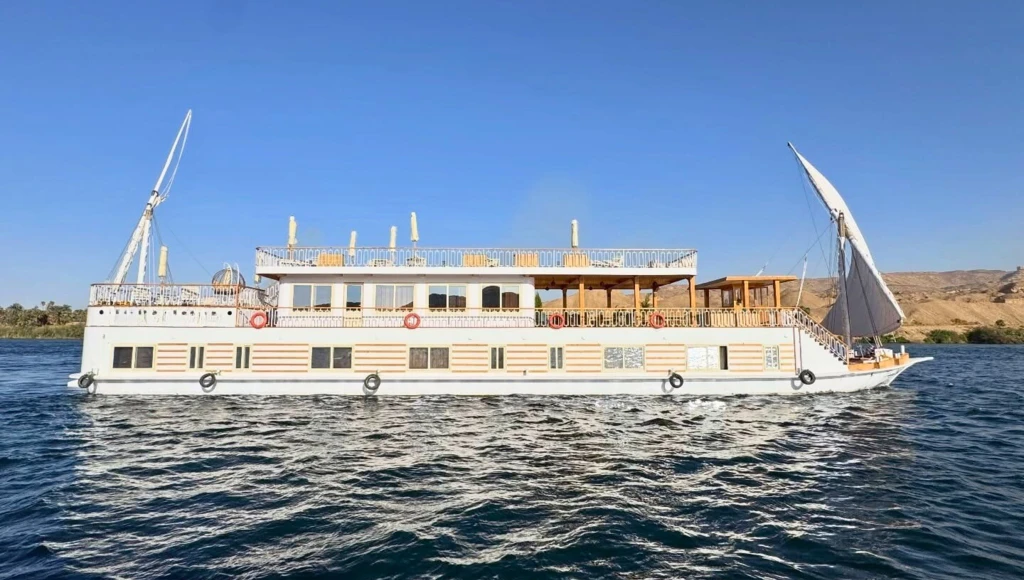 Voyage initiatique de 9 jours en Égypte antique, éveil des sens et exploration du sacré avec Clémentine de Forton