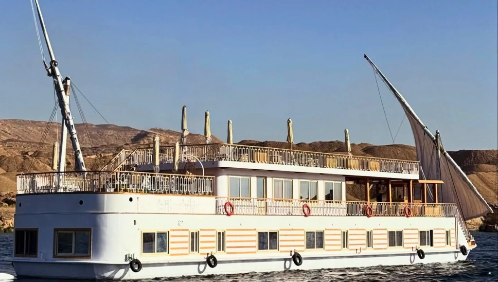 Voyage initiatique de 9 jours en Égypte antique, éveil des sens et exploration du sacré avec Clémentine de Forton
